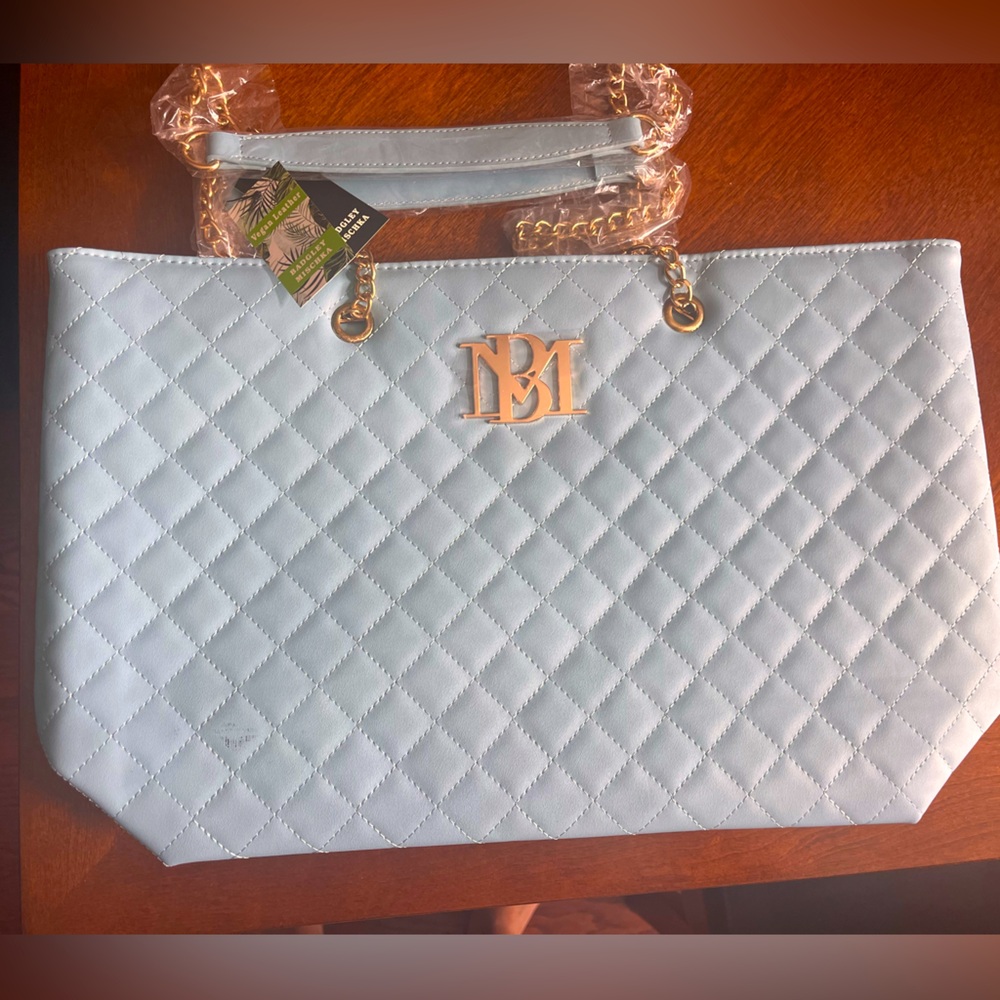 NWT BABY BLUE BADGLEY MISCHKA TOTE BAG